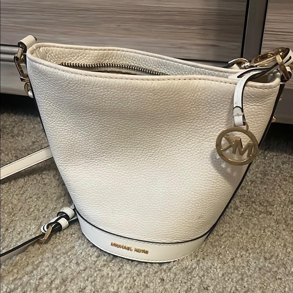 Michael Kors White Crossbody Bag with Gold Hardware